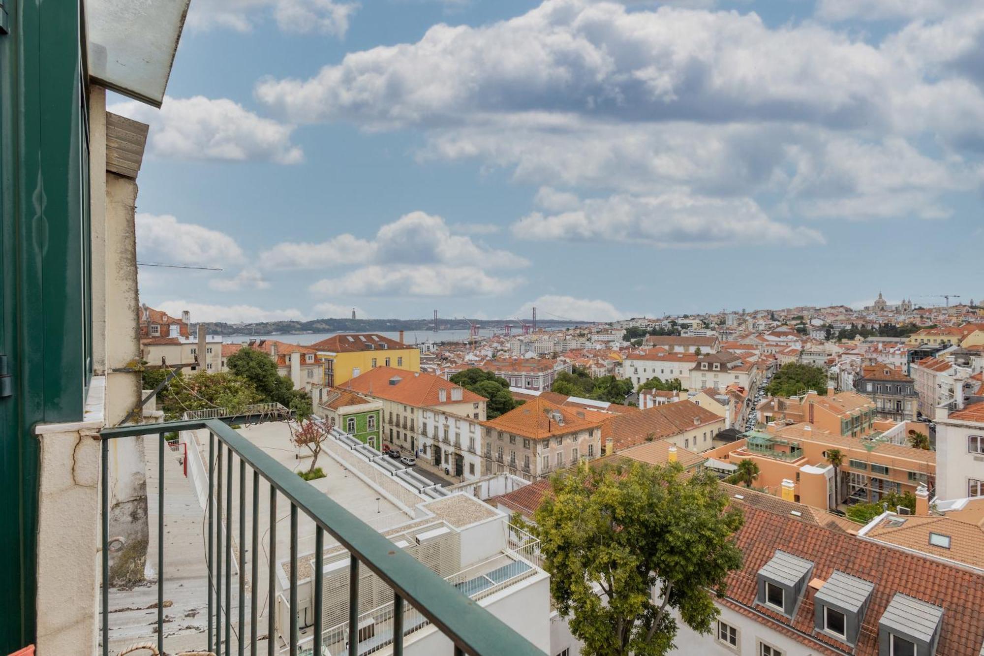 Beguest Bairro Alto City View Apartment Lisbon Exterior photo